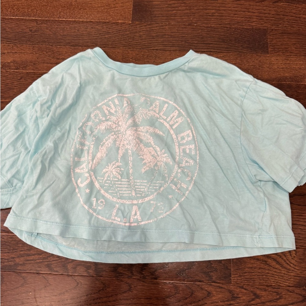 Garage blue top